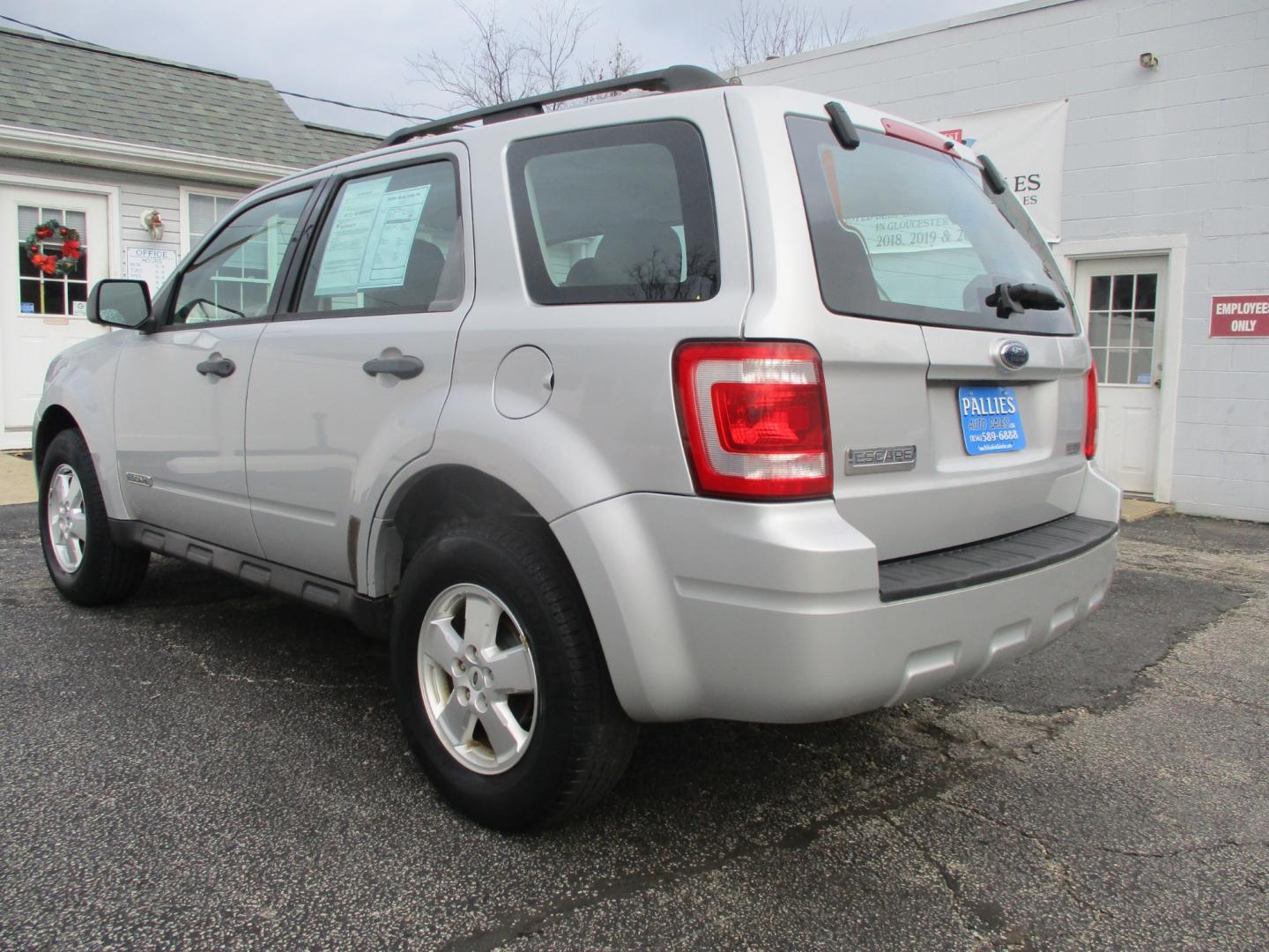 2008 SILVER Ford Escape (1FMCU02Z68K) , AUTOMATIC transmission, located at 540a Delsea Drive, Sewell, NJ, 08080, (856) 589-6888, 39.752560, -75.111206 - Photo#3